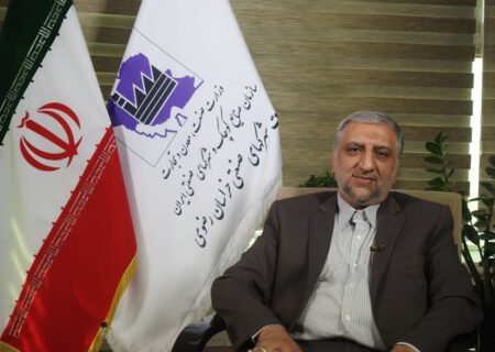 حضور بهبود یافتگان از اعتیاد در نواحی صنعتی خراسان رضوی