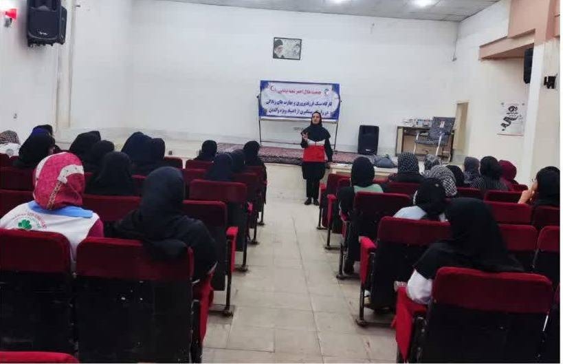 کارگاهی که بهبود یافتگان اعتیاد آن را اداره می‌کنند