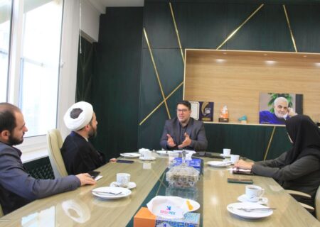 آموزش مهارت‌های فرزندپروری ویژه والدین در مناطق کم‌برخوردار و آسیب‌پذیر