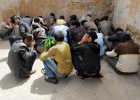 ۱۶۲ معتاد متجاهر در مشهد جمع‌آوری شدند