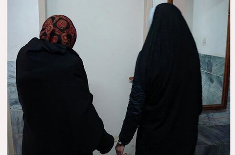 دستگیری فروشنده زن مواد مخدر در نقاب مردانه