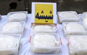 کشف باند توزیع شیشه در فیروزکوه با شگرد پنهان‌سازی در لوازم آرایشی