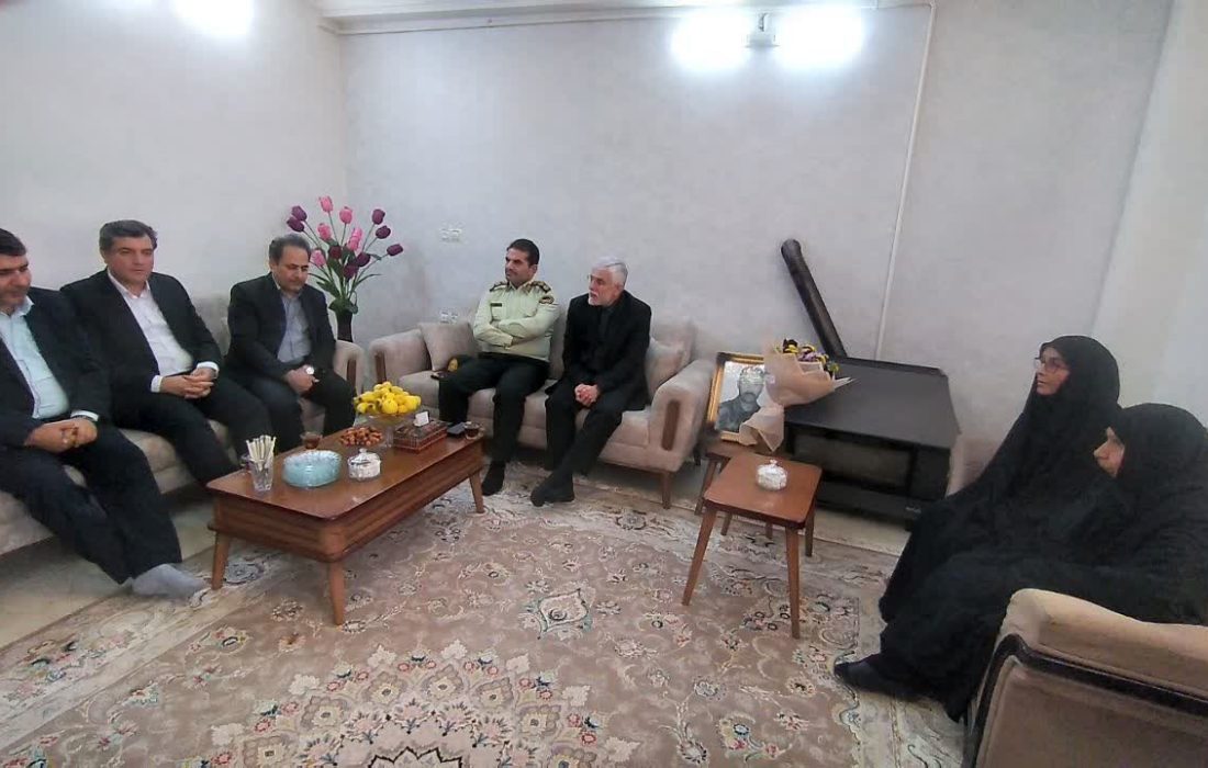 دیدار با خانواده شهید مبارزه با مواد مخدر در خراسان شمالی