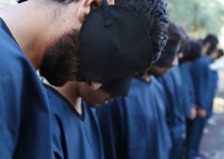 دستبند پلیس بر دستان عاملان توزیع مواد مخدر در کرمان