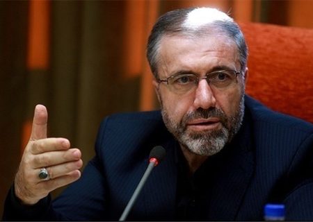 ملت ایران با یاد و خاطره امام و شهدا، مسیر انقلاب اسلامی را با قدرت ادامه می‌دهند