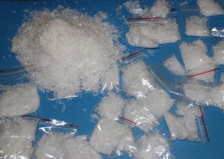 بیش از هشت کیلوگرم مخدر شیشه در نهبندان کشف شد