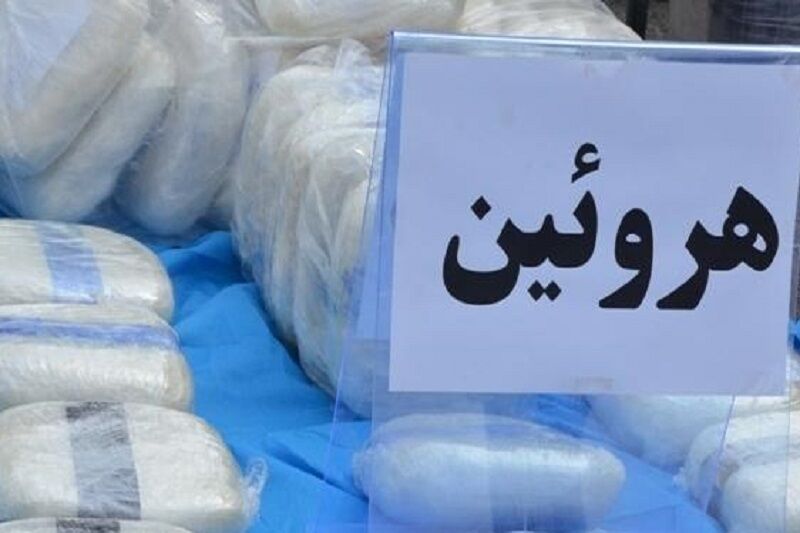 ۹ کیلوگرم شیشه و هروئین زیر سر نوزاد/ متهمان در همدان زمین گیر شدند