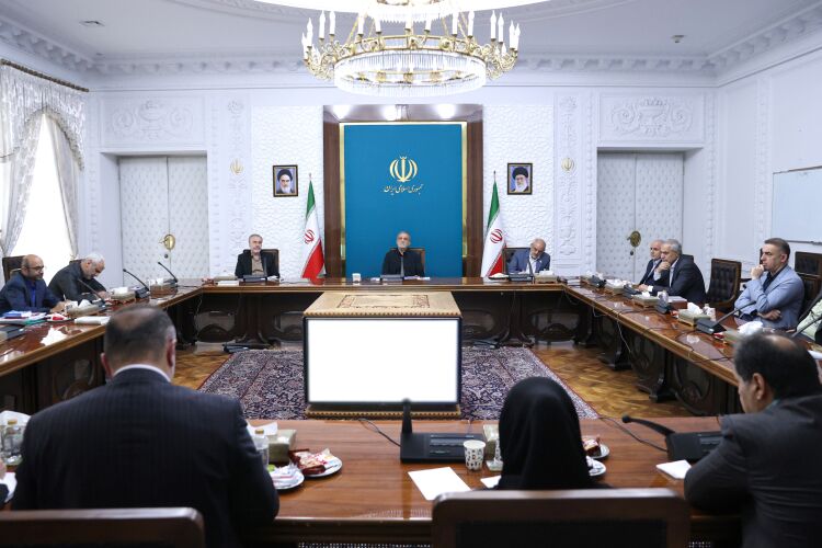 گام اساسی در مبارزه با مواد مخدر؛ برخورد با عرضه غیرقانونی و آگاهی‌سازی است