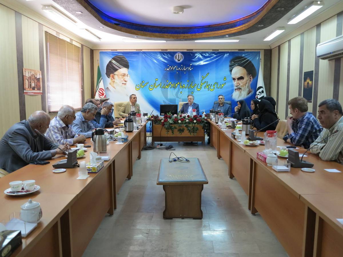 خيرين یاریگران زندگی یکی از مهمترين و موثرترين گروه هاي مرجع هستند