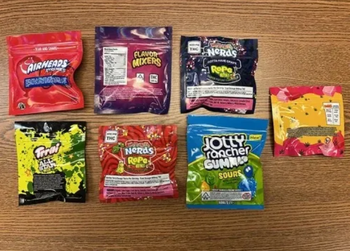 آبنباتهای خطرناک در آمریکا؛ تنقلاتی که کودکان را «نشئه» میکنند