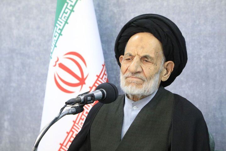 اعتیاد سلاح خطرناک استعمار برای نابودی نسل جوان است