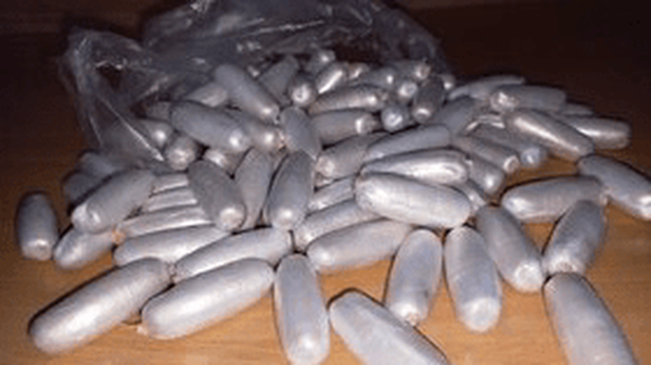 کشف انواع مواد مخدر از معده متهمان در “استهبان”