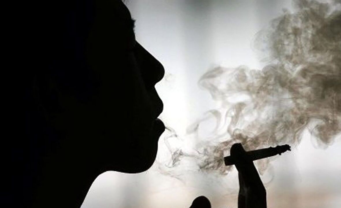 معاون فرماندار اهواز: هدفگذاری قاچاقچیان موادمخدر برای جذب نوجوانان در مدارس است