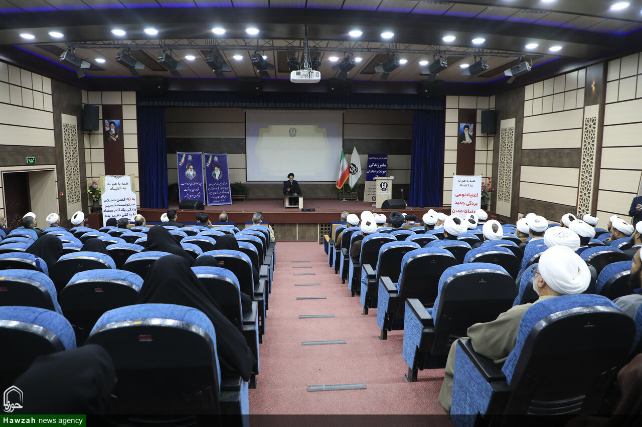 تصاویر/ همایش شورای هماهنگی مبارزه با مواد مخدر ویژه مبلغین و روحانیون در بیرجند