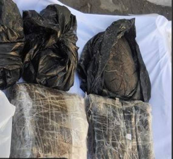 کشف ۴ کيلو مواد از مخفیگاه مواد فروش