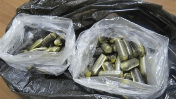 کشف ۱۲۱ بسته تریاک از معده مسافر در شهرستان قائنات