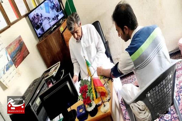 ارائه خدمات ویزیت رایگان در کمپ‌های ترک اعتیاد حاشیه شهر سراوان به همت بسیج جامعه پزشکی