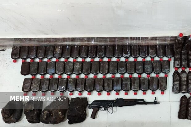 کشف ۹۰ کیلوگرم موادمخدر و سلاح جنگی در عملیات پلیس دلگان