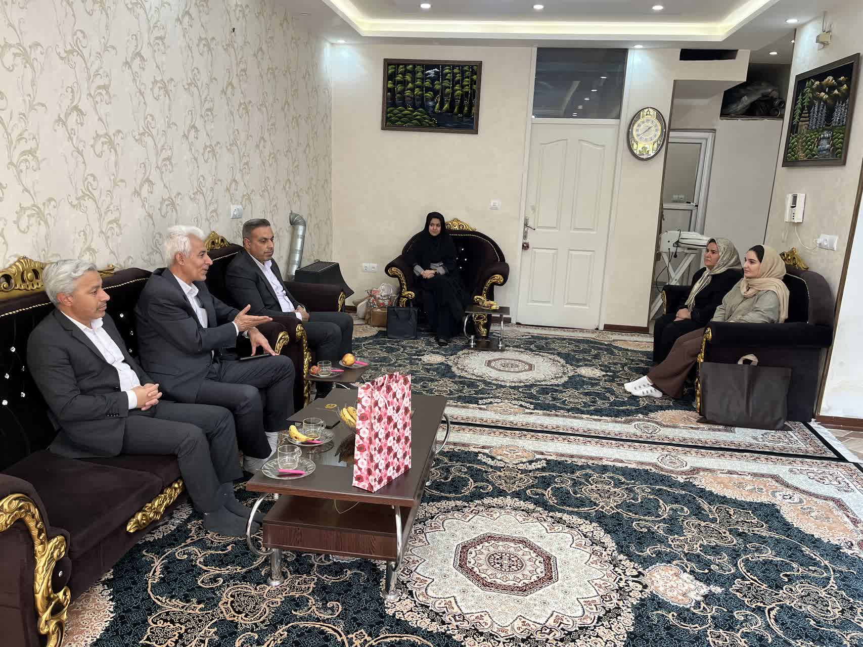 تجلیل از فرزند شهید «احمد جوادی» همزمان با هفته مبارزه با اعتیاد و آسیب‌های اجتماعی در فارس