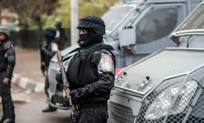 کشته شدن یک پلیس و ۴ تبهکار در درگیریهای مسلحانه در مصر