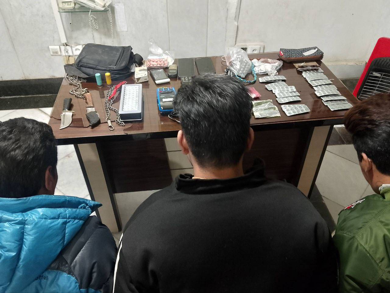 دستگیری توزیع‌کنندگان قرص‌های غیرمجاز در تربت حیدریه