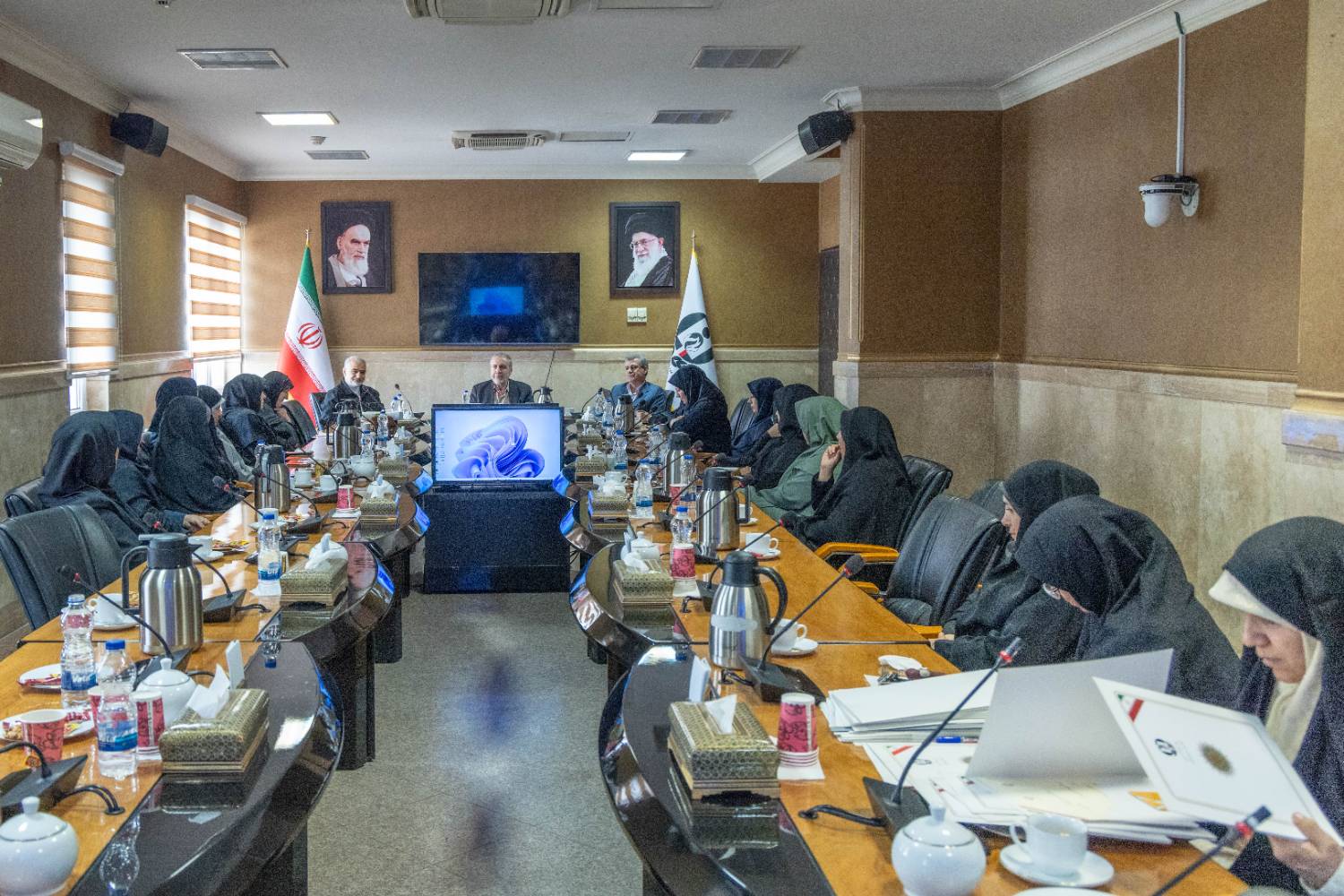 مادران و زنان این مرز و بوم “قهرمانان گمنام” در عرصه مبارزه با مواد مخدر هستند/ آگاهی مادران منجر به سپر دفاعی فرزندان در برابر اعتیاد میشود