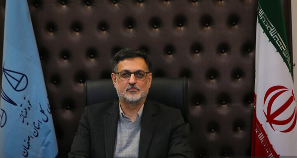 آغاز مزایده ۴۲۶ خودروی سبک، سنگین و موتورسیکلت توقیفی در اصفهان