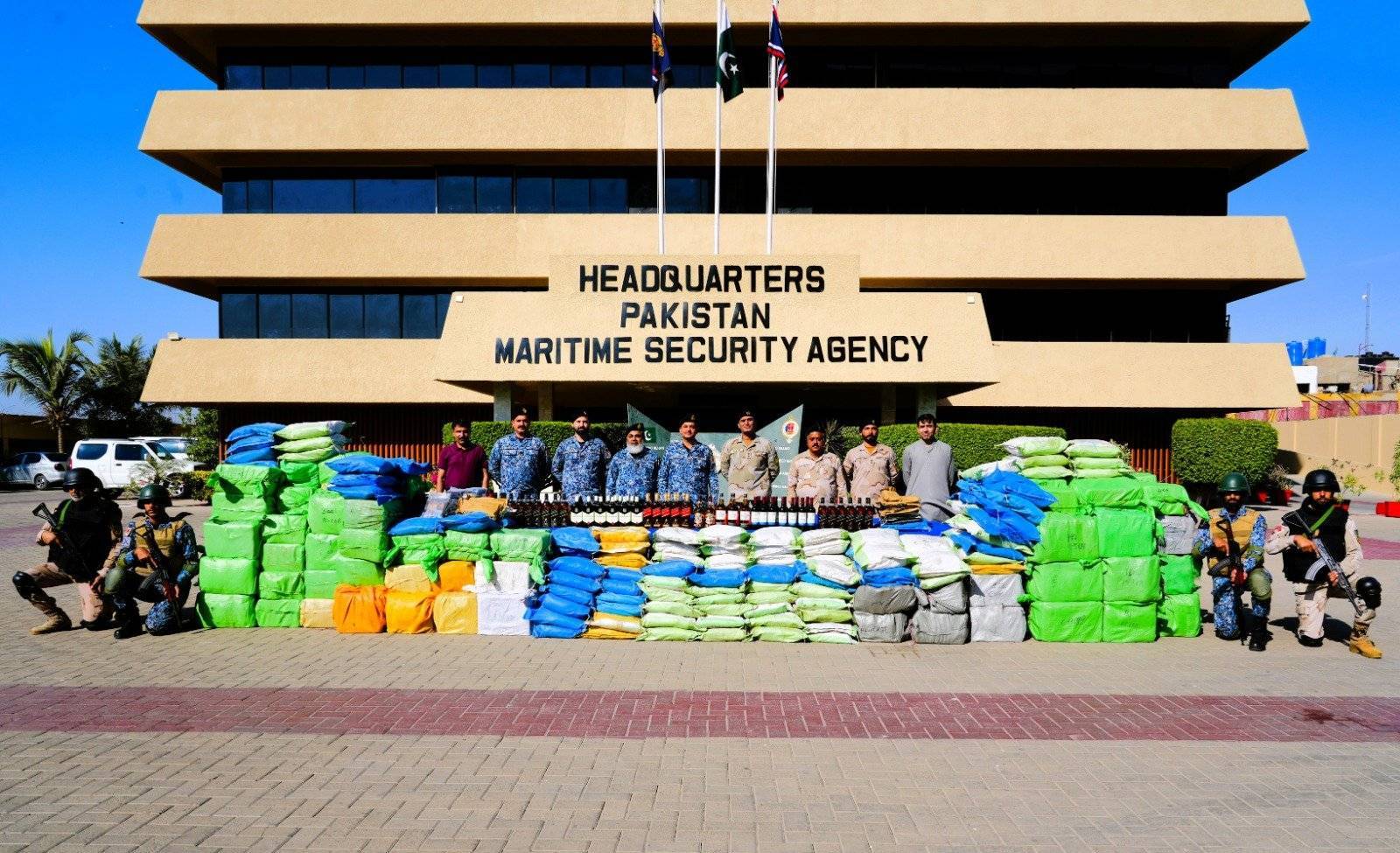 توقیف کشتی حامل ۱.۳ تن حشیش از سوی پاکستان