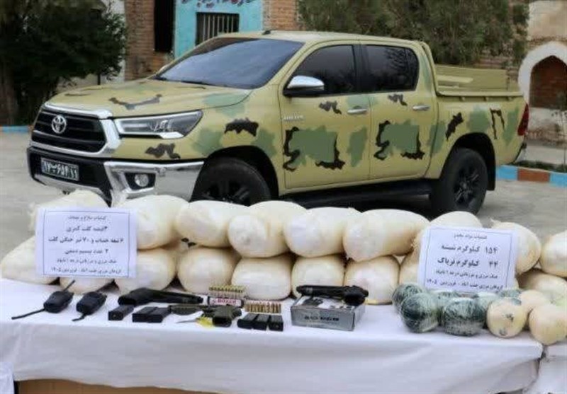 کشف محموله بیش از ۱۹۸ کیلوگرم مواد مخدر افیونی، سلاح و مهمات