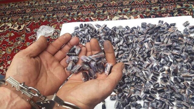 جاساز ماهرانه، مانع از کشف پلیس نشد