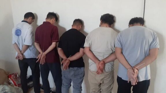 ضربه پلیس شهرضا به شبکه توزیع مواد مخدر؛ ۸۰ متهم دستگیر شدند