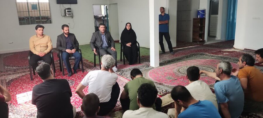 بازدید دادستان تویسرکان از کمپ «امید رهایی»؛ تأکید بر رفع موانع اشتغال بهبودیافتگان