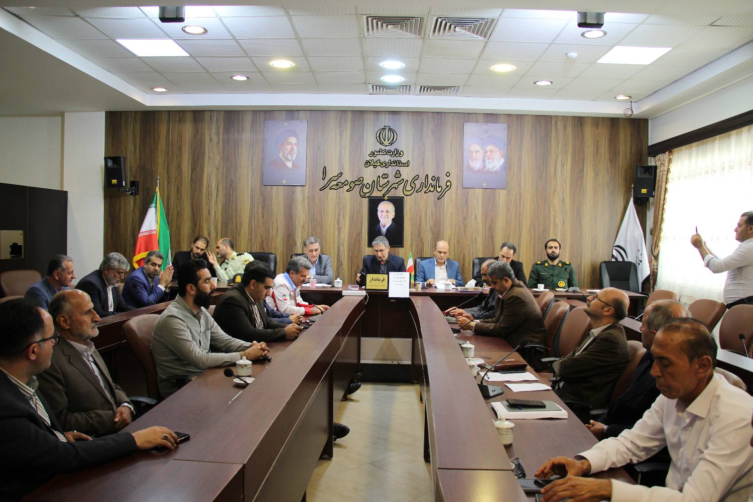 فرماندار صومعهسرا خواستار همافزایی دستگاههای متولی در حوزه درمان و اشتغال بهبودیافتگان شد
