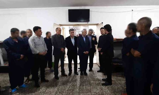 بازدید سرزده مدیرکل درمان ستاد مبارزه با مواد مخدر از مراکز ماده ۱۶ رشت/ تسریع در اقدامات موثر و فوری برای بهبود وضعیت مددجویان