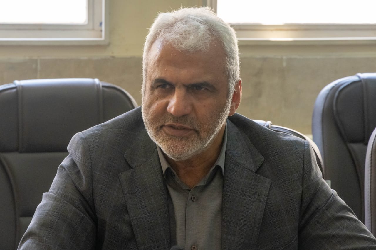 پژوهشکده گیاهان دارویی ظرفیت پاسخگویی به بخش مهمی از نیازهای درمانی کشور را دارد/ همافزایی ستاد مبارزه با مواد مخدر و جهاد دانشگاهی برای توسعه راهکارهای نوین درمان اعتیاد