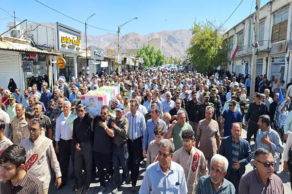 وداع باشکوه مردم داراب با سردار شهید «حسین حکیمی»